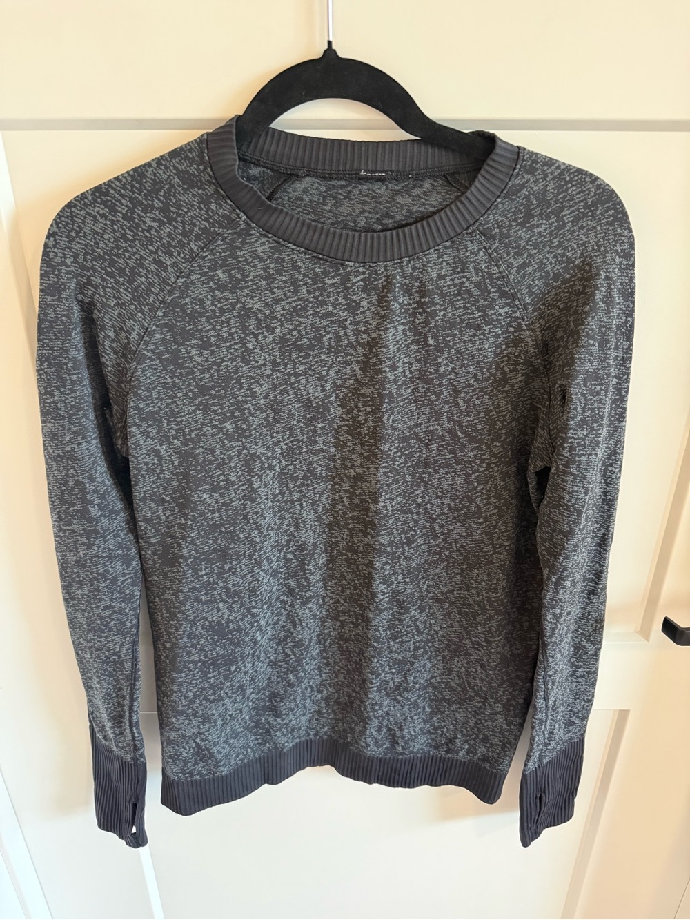 Lululemon Long Sleeve Pullover Heather Gray Thumbhole Athletic Top Women’s S
